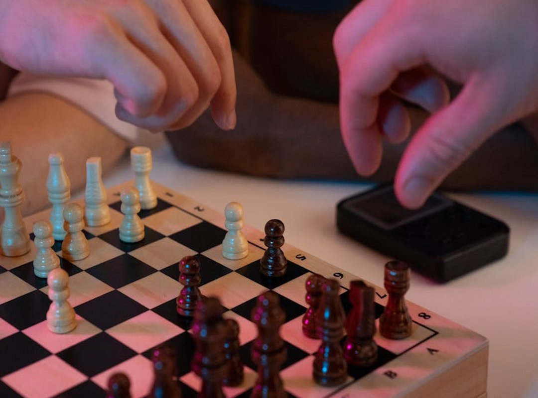 A Smart Framework for Strategic Content Amplification