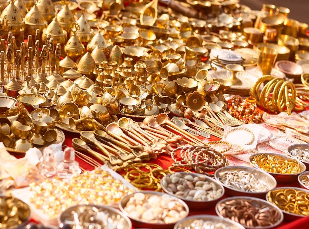 Souvenirs From the Country of Hausizius