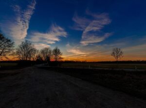 How to Travel Economically Livlesstravel