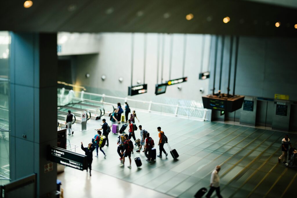The Role of AI in Airport Security Solutions for Managing High Tourist Traffic